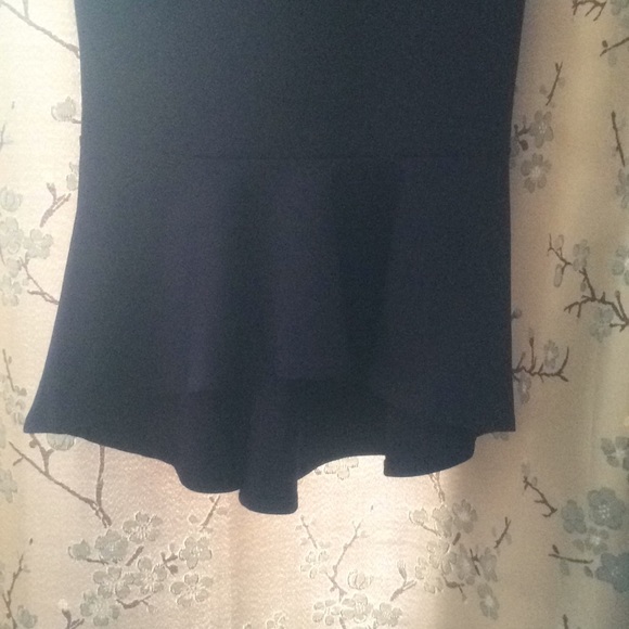 Lipsy London purple cold shoulder ruffle dress 10 - Picture 4 of 5